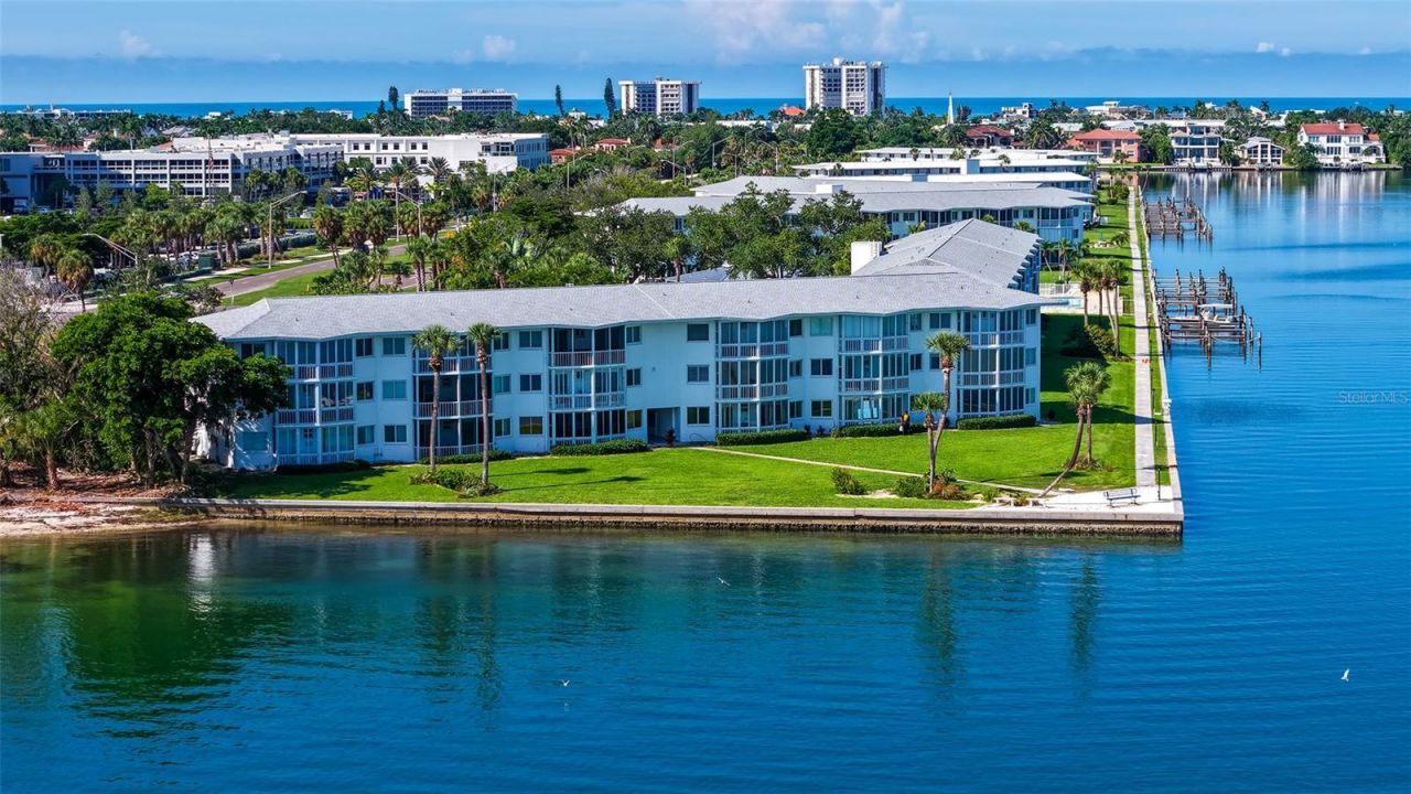 777 John Ringling Boulevard, Unit 2, Sarasota, FL 34236 Photo