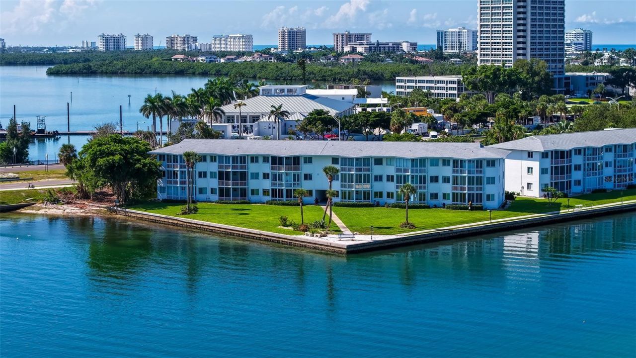 777 John Ringling Boulevard, Unit 2, Sarasota, FL 34236 Photo