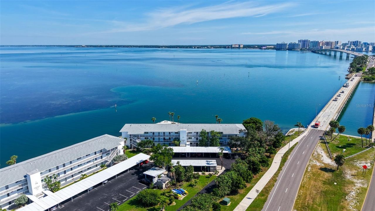 777 John Ringling Boulevard, Unit 2, Sarasota, FL 34236 Photo