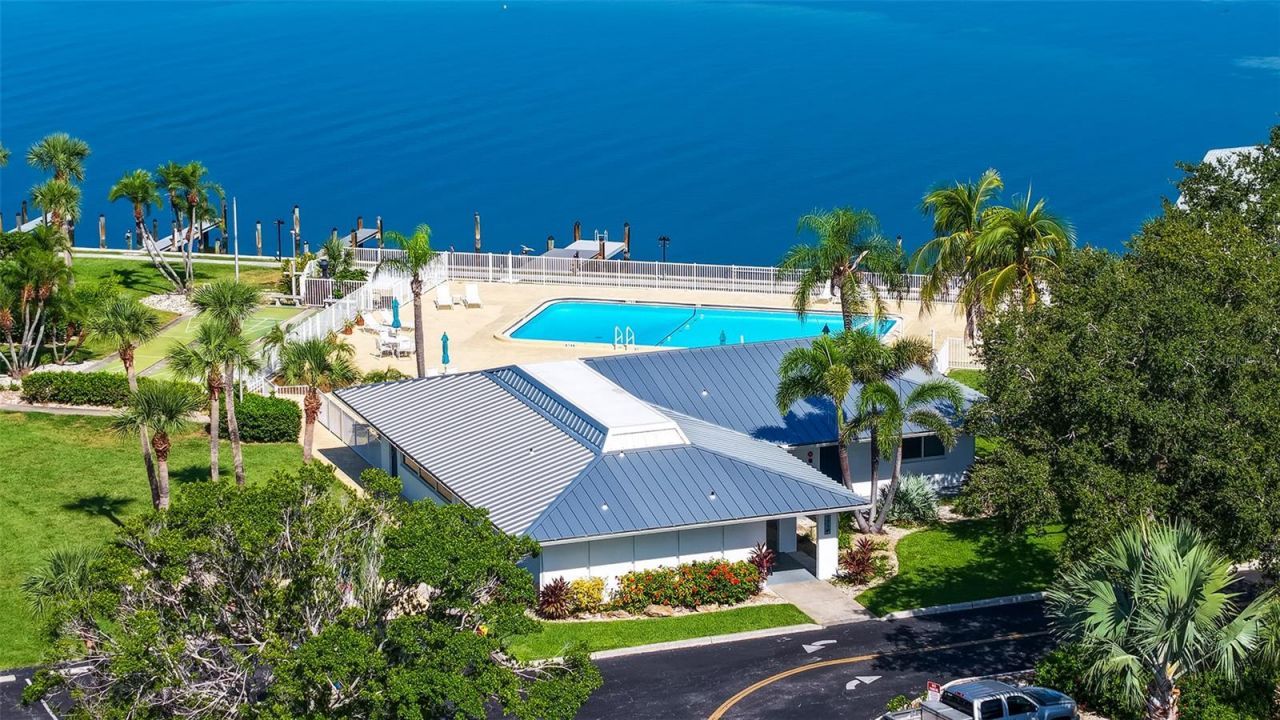 777 John Ringling Boulevard, Unit 2, Sarasota, FL 34236 Photo