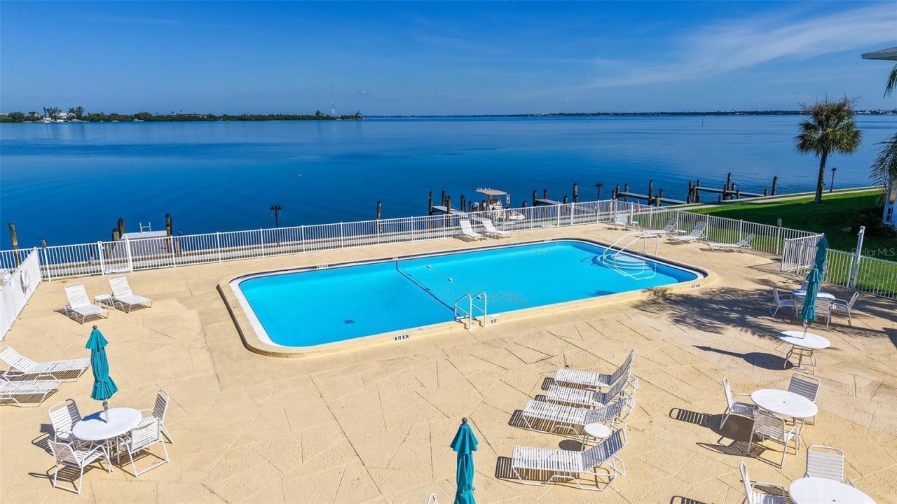 777 John Ringling Boulevard, Unit 2, Sarasota, FL 34236 Photo