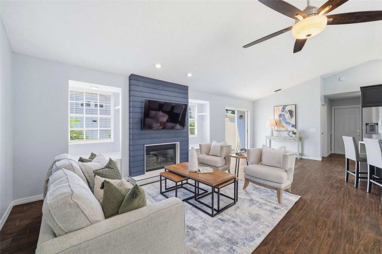 2722 Buckhorn Oaks Drive, Valrico, FL 33594 Photo
