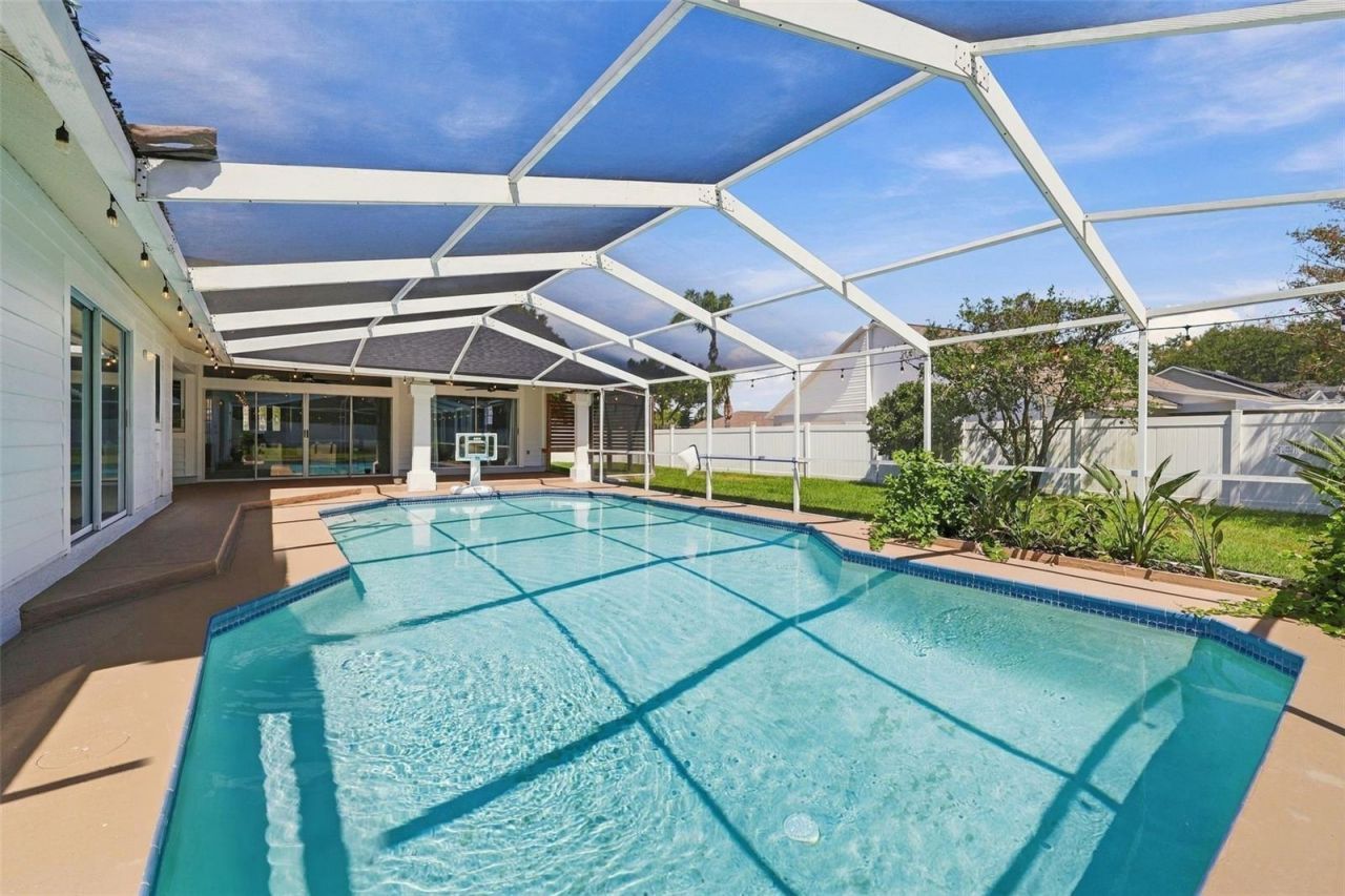 2722 Buckhorn Oaks Drive, Valrico, FL 33594 Photo