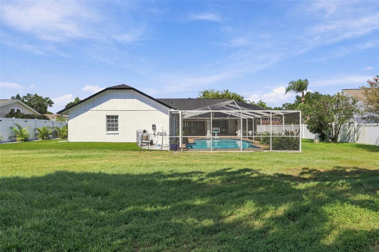 2722 Buckhorn Oaks Drive, Valrico, FL 33594 Photo