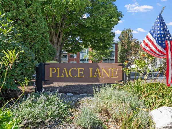 487 Place Ln, Unit 487, Woburn, MA 01801