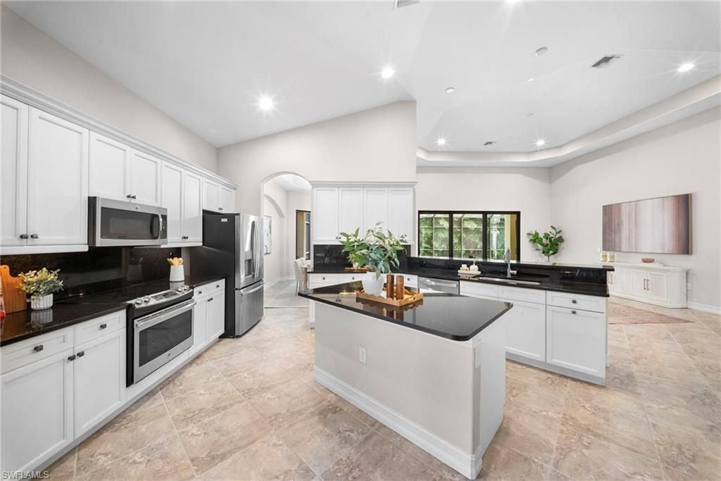 7267 Acorn Way , Naples, FL 34119 Photo
