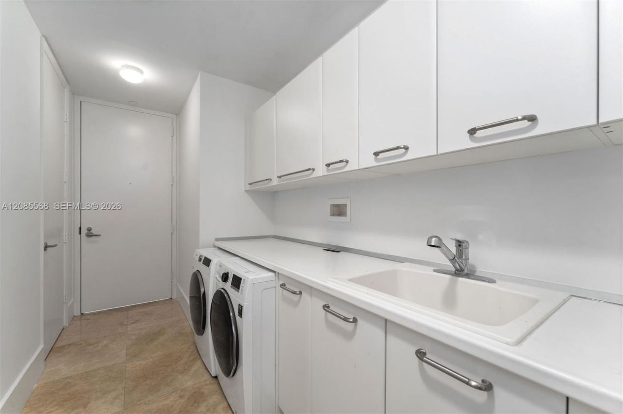16047 Collins Ave, Unit 2502, Sunny Isles Beach, FL 33160 Photo