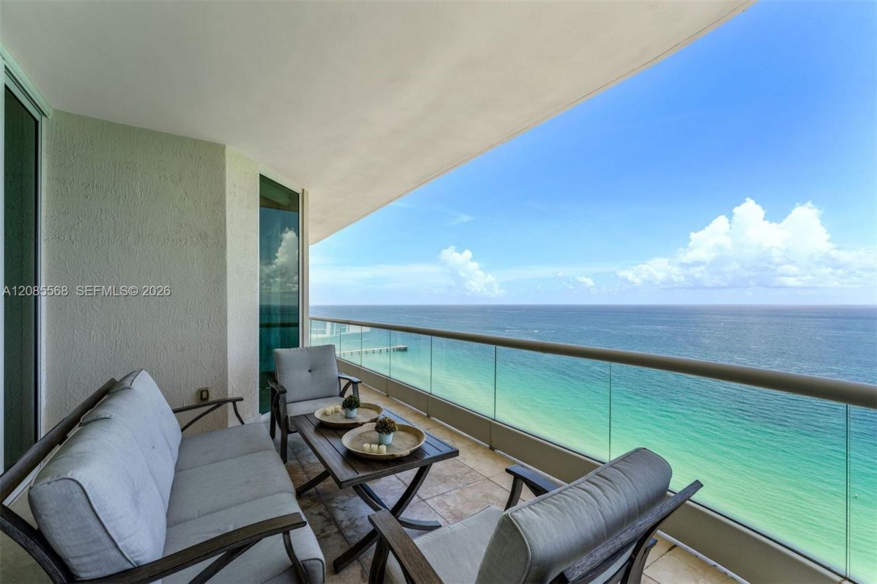 16047 Collins Ave, Unit 2502, Sunny Isles Beach, FL 33160 Photo