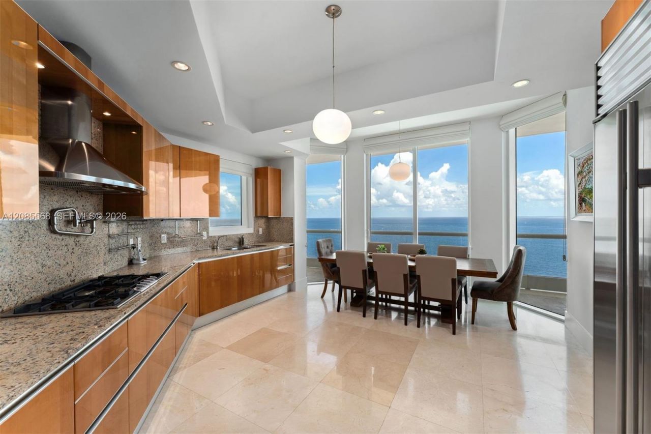 16047 Collins Ave, Unit 2502, Sunny Isles Beach, FL 33160 Photo