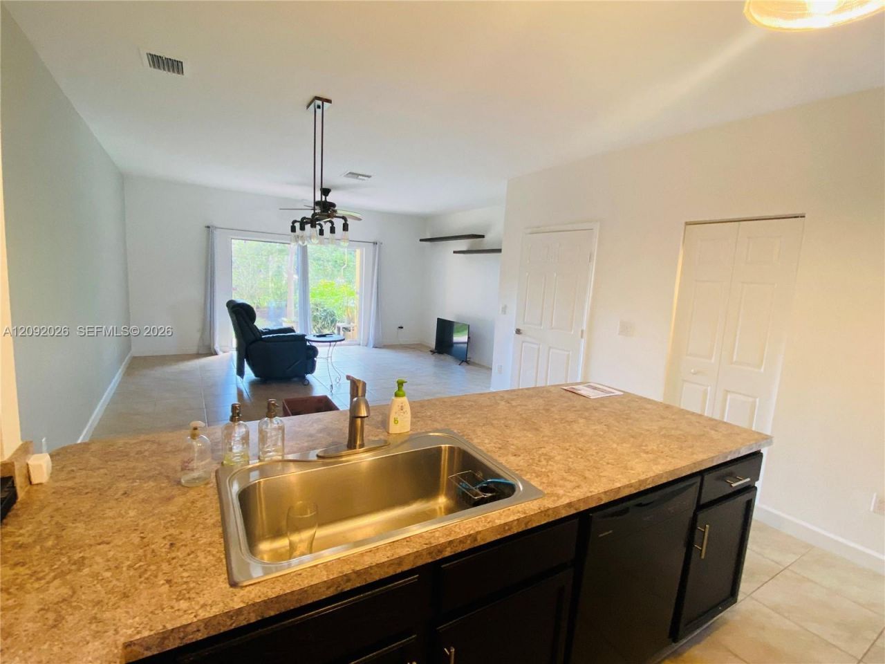 3556 NW 29th Ct, Unit 3556, Lauderdale Lakes, FL 33311 Photo
