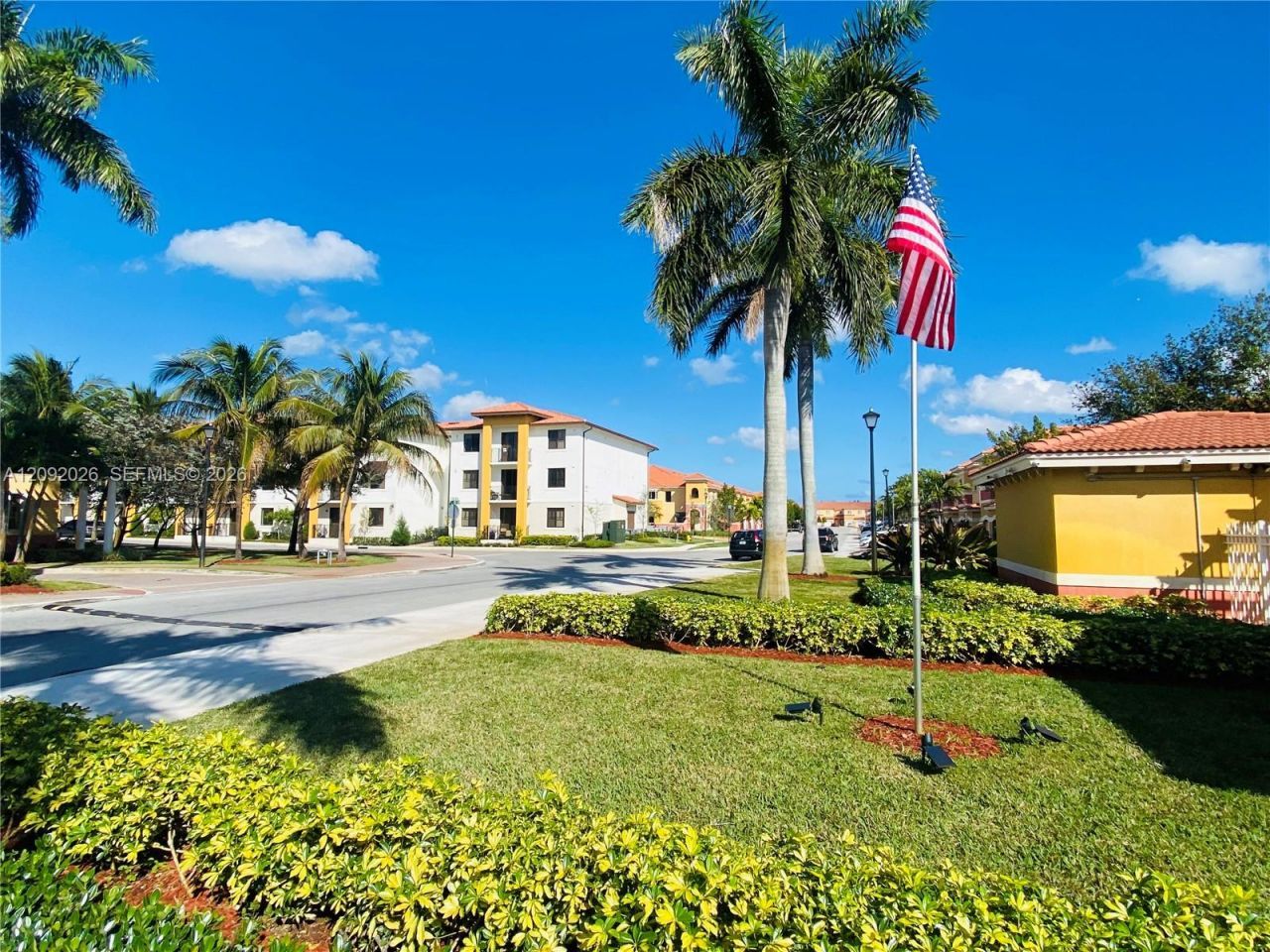 3556 NW 29th Ct, Unit 3556, Lauderdale Lakes, FL 33311 Photo