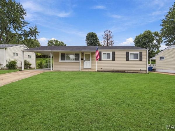 1110 Hallwood Drive , Florissant, MO 63033
