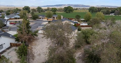 3163 Hannah Calder Court, Fernley, NV 89408 Photo