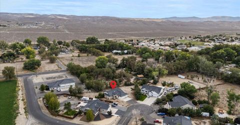 3163 Hannah Calder Court, Fernley, NV 89408 Photo