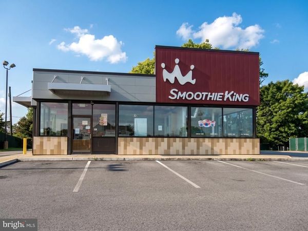 810 LOUCKS ROAD, YORK, PA 17404