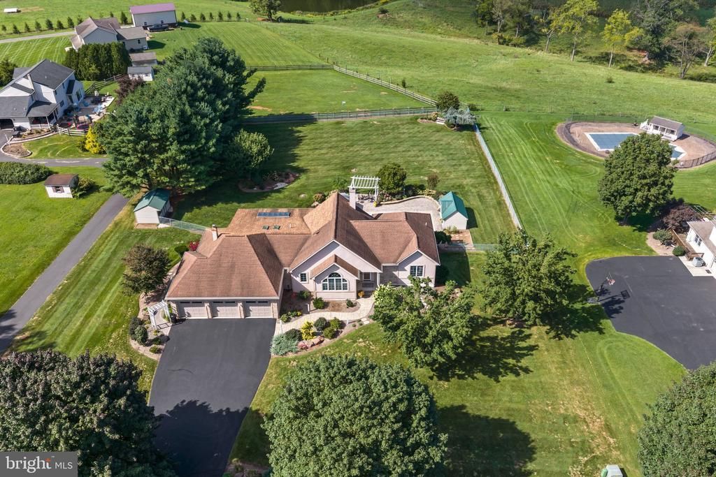 73 ZIEGLERS LANE , MOHNTON, PA 19540