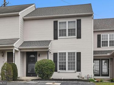 12 BROADWINGE CIRCLE, HAMBURG, PA 19526