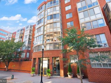 1050 N TAYLOR STREET, Unit 1-204, ARLINGTON, VA 22201