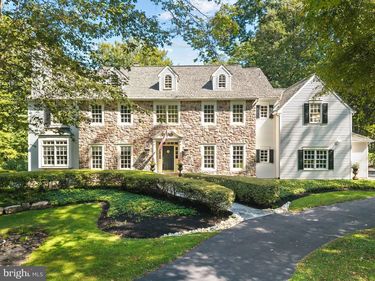31 TIMBER KNOLL DRIVE, WASHINGTON CROSSING, PA 18977