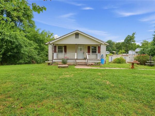 862 Country Club Drive, State Road, NC 28676