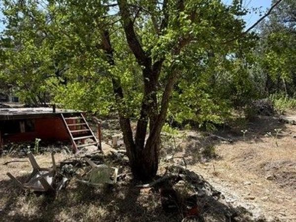 502 Creekside Drive , Canyon Lake, TX 78133