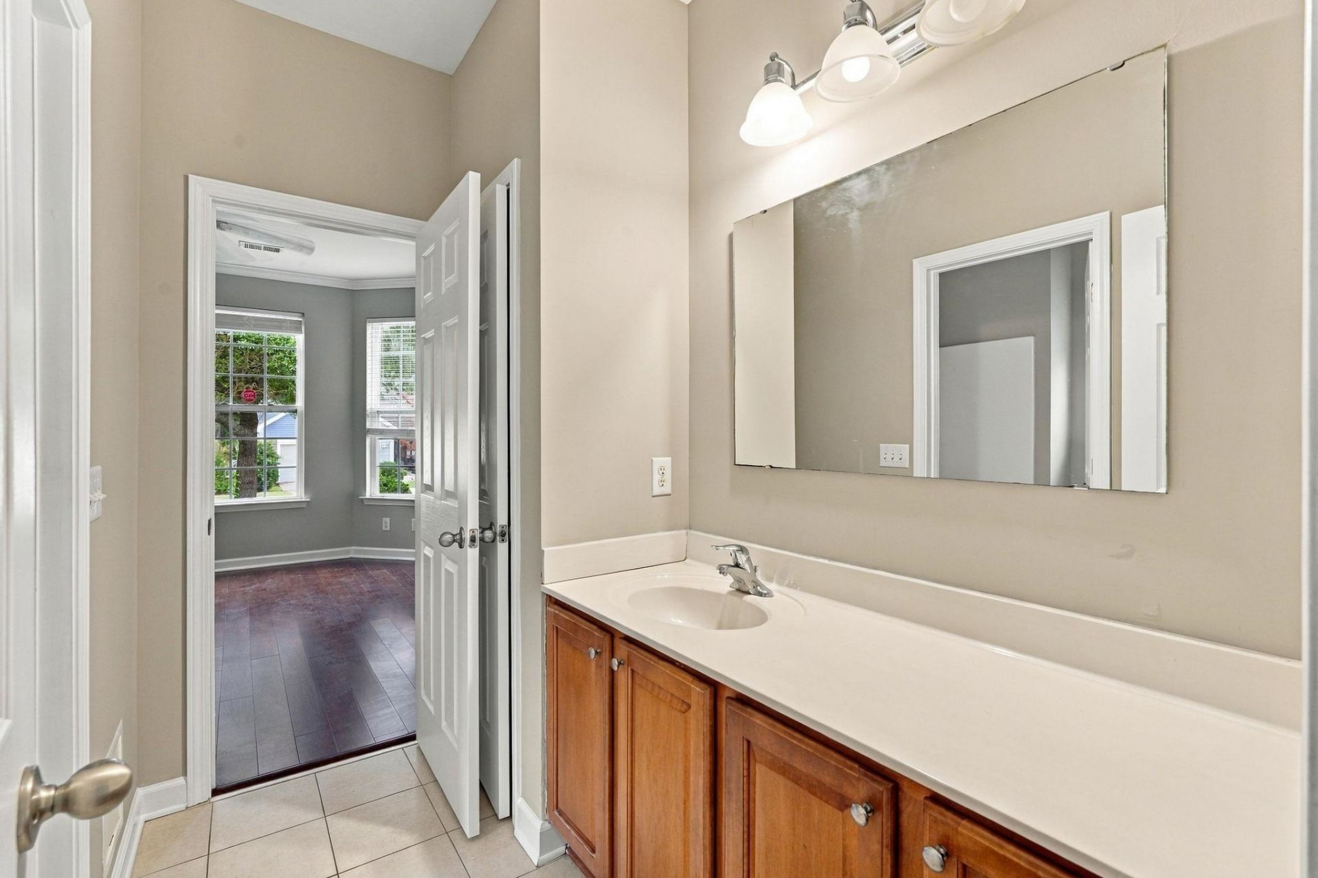 497 Vermillion Dr. Photo 11