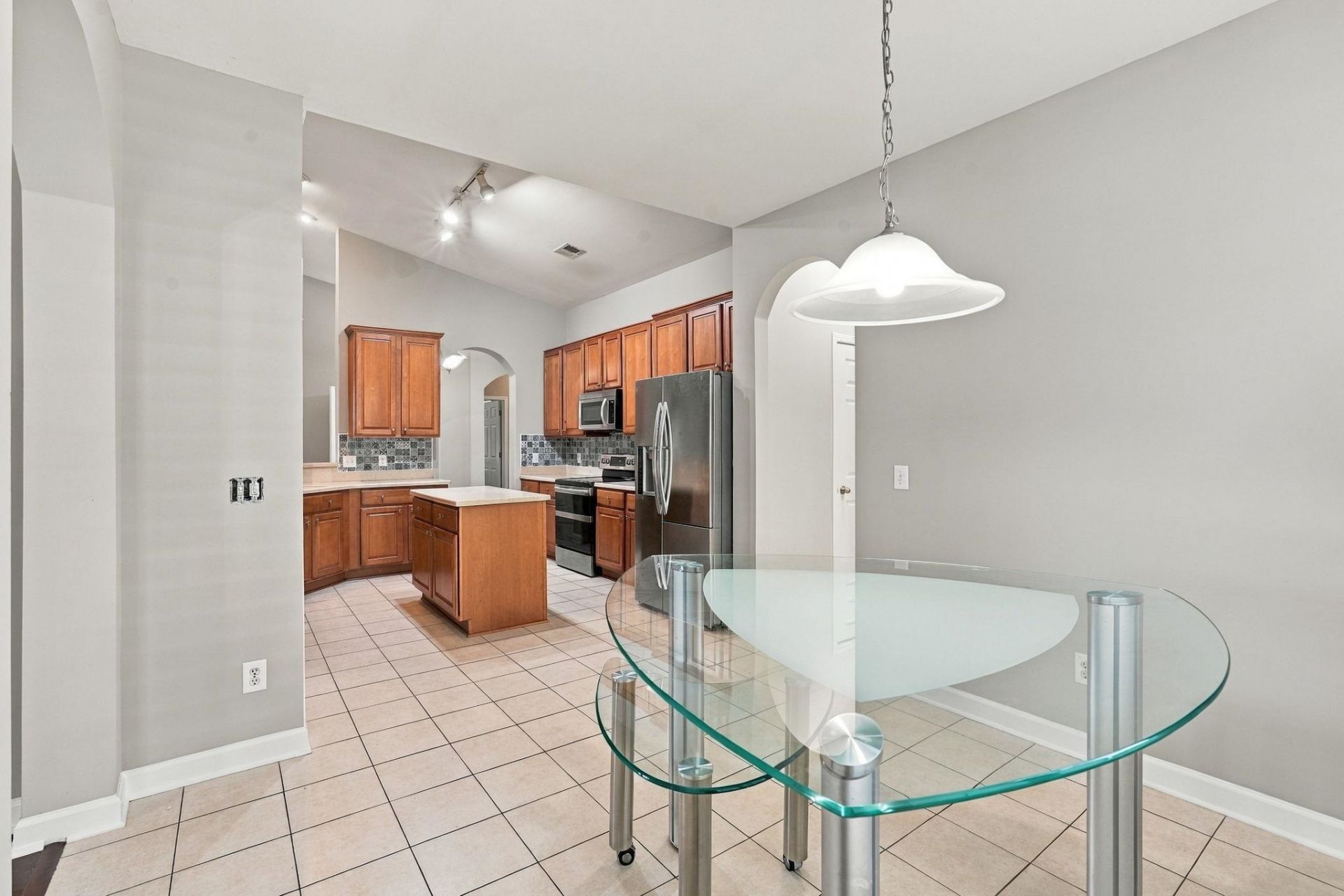 497 Vermillion Dr. Photo 16