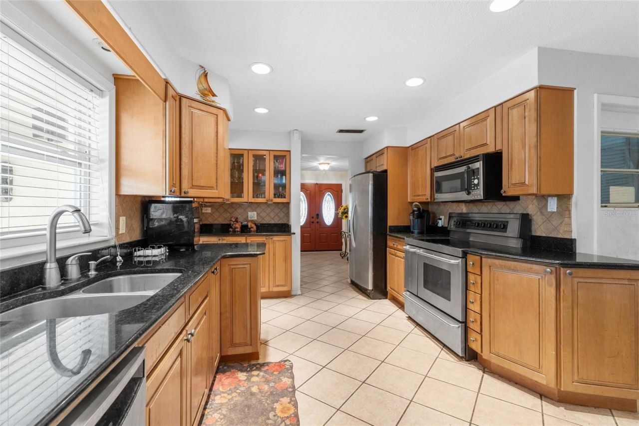 6232 43rd Avenue N, Kenneth City, FL 33709 Photo