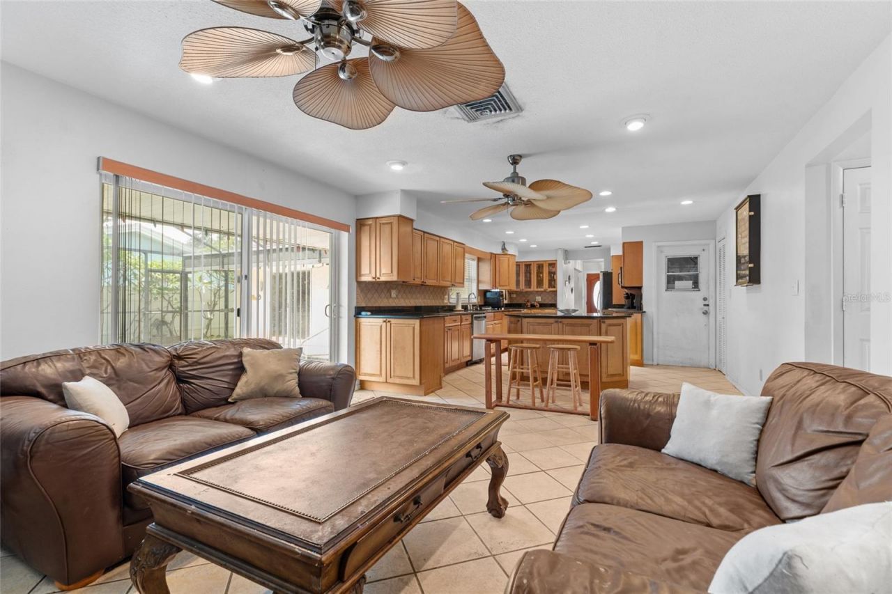 6232 43rd Avenue N, Kenneth City, FL 33709 Photo