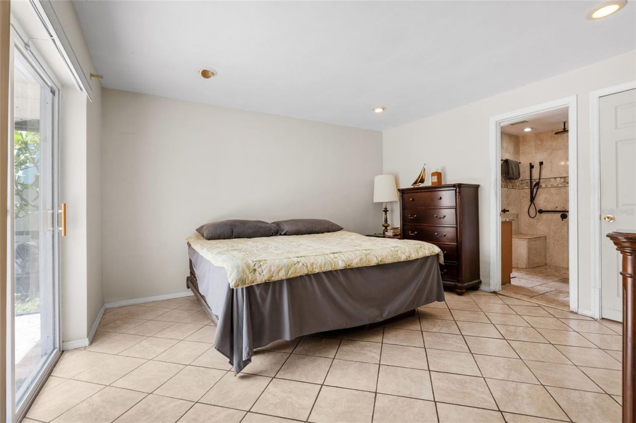 6232 43rd Avenue N, Kenneth City, FL 33709 Photo
