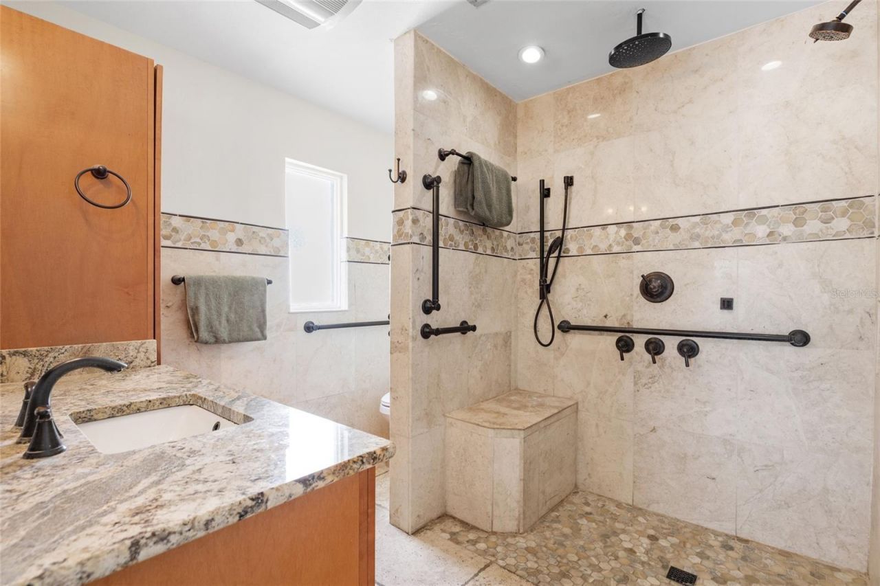 6232 43rd Avenue N, Kenneth City, FL 33709 Photo