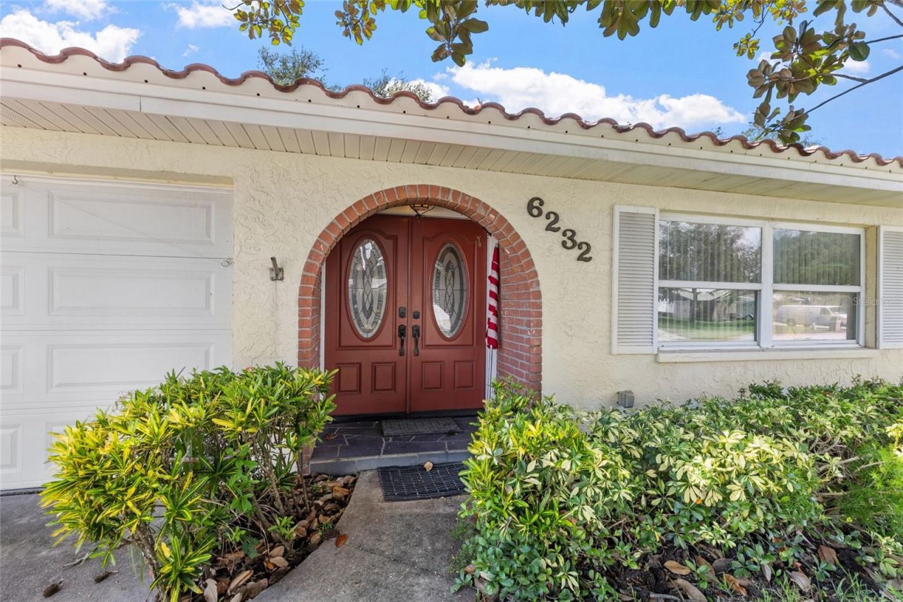 6232 43rd Avenue N, Kenneth City, FL 33709 Photo