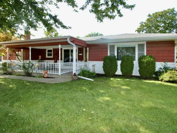 202 STERLING Street, Washington, IL 61571