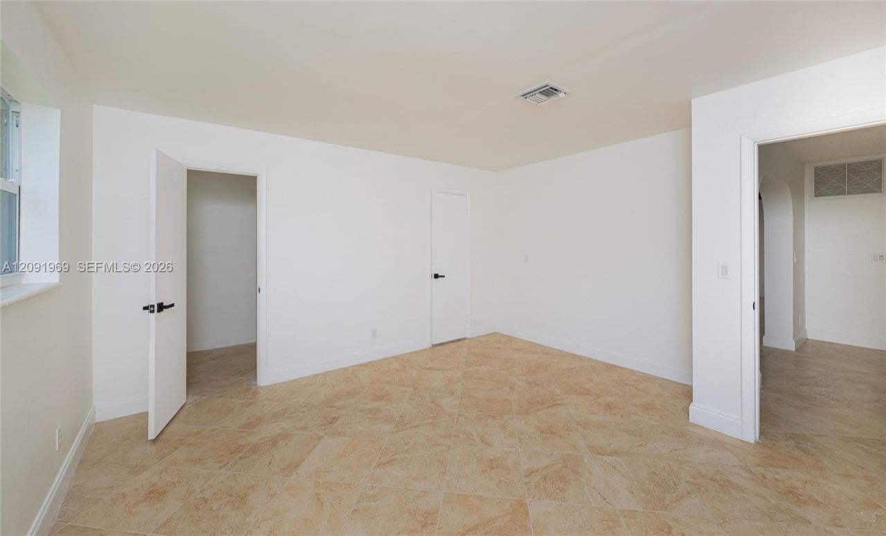 4710 W Park Rd , Hollywood, FL 33021 Photo