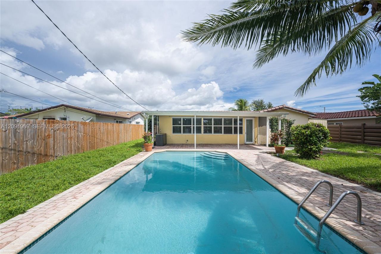 4710 W Park Rd , Hollywood, FL 33021 Photo