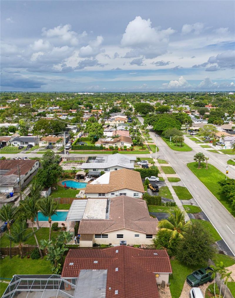 4710 W Park Rd , Hollywood, FL 33021 Photo