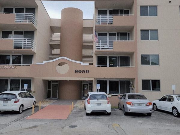 8050 NW 8th St , Unit 1407, Miami, FL 33126