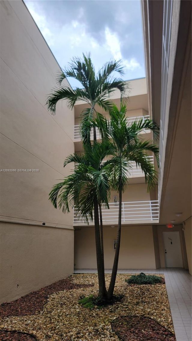 8050 NW 8th St, Unit 1407, Miami, FL 33126 Photo
