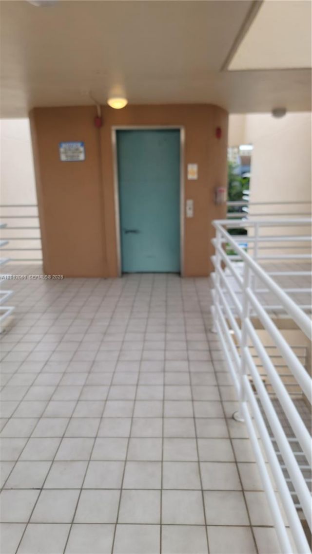 8050 NW 8th St, Unit 1407, Miami, FL 33126 Photo
