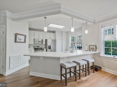 15231 ROYAL CREST DRIVE , Unit 101, HAYMARKET, VA 20169