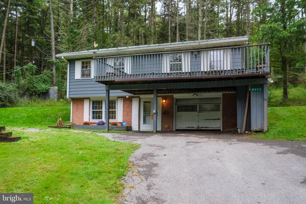 8475 RIDGEVIEW ROAD, HUNTINGDON, PA 16652