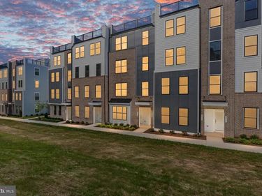20800 CLOONGEE TERRACE , DULLES, VA 20166