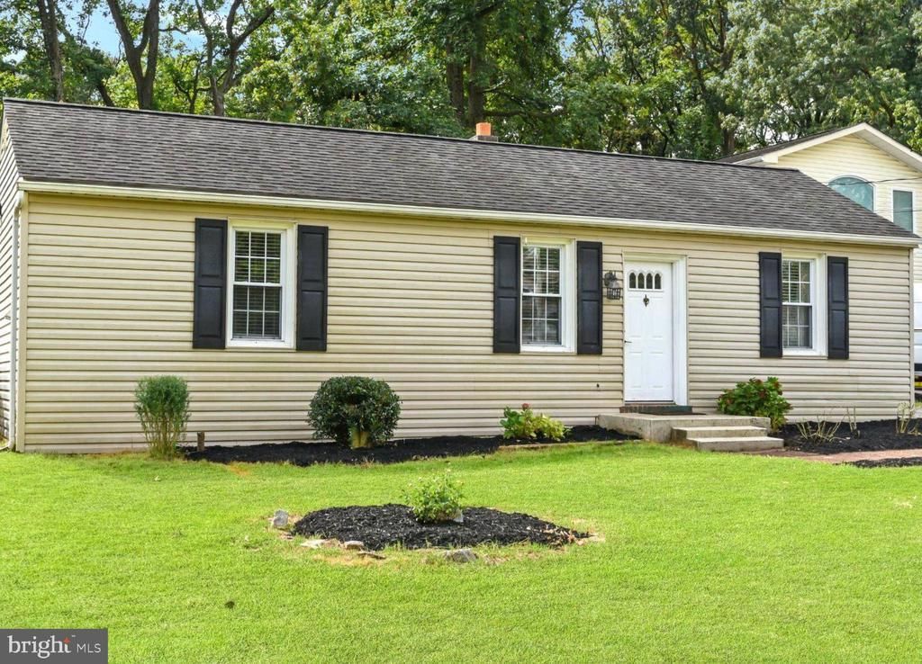 1645 Colony Road, Pasadena, MD 21122 Main Photo