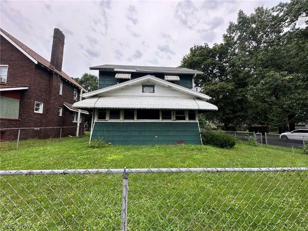 971 Lovers Lane, Akron, OH 44306