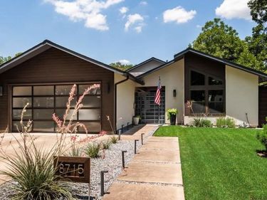 8715 Forest Hills Boulevard, Dallas, TX 75218