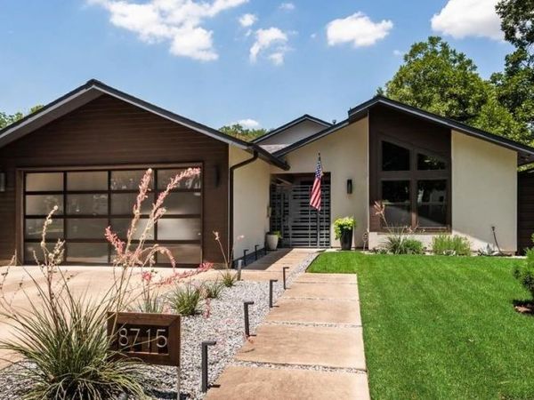 8715 Forest Hills Boulevard, Dallas, TX 75218