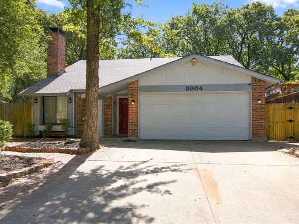 3004 Bent Tree Lane, Bedford, TX 76021