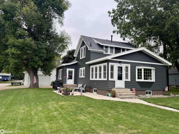 103 Lake Street, Fertile, IA 50434