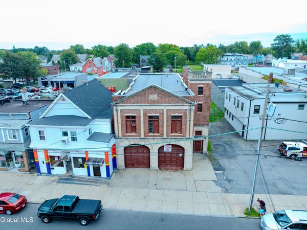 907 Albany Street, Schenectady, NY 12307