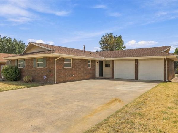7704 NW 25th Street, Bethany, OK 73008